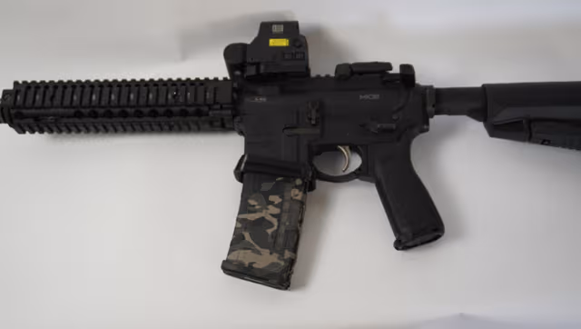 AR-15 Flared Magwell (M4E1)
